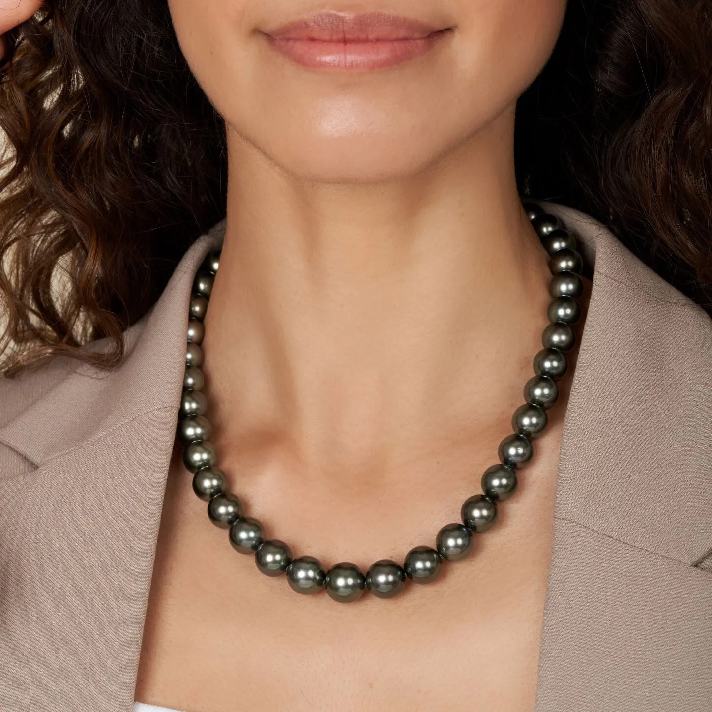 10.0-12.2 mm AA+/AAA Tahitian Round Pearl Necklace