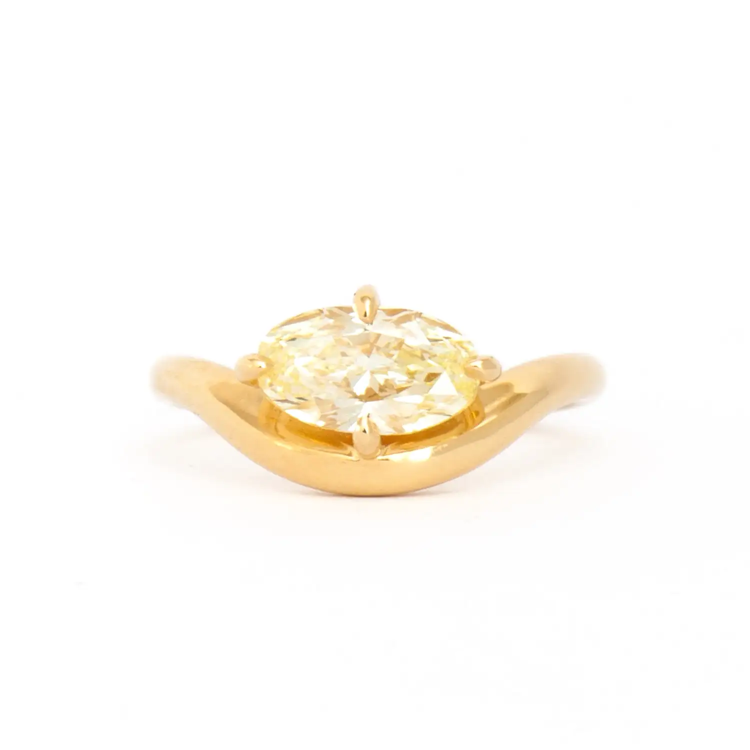 1.52 ct Oval Diamond Piscine Ring