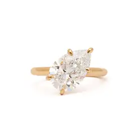 3.13 ct Tilted Lab-Grown Pear Diamond Vault Ring