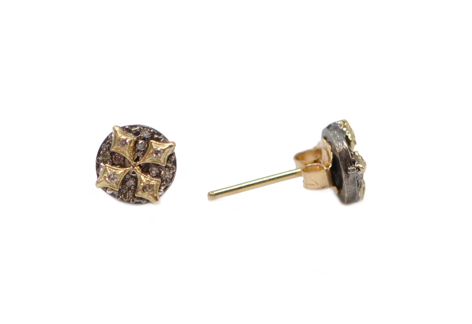 ARMENTA Crivelli Cross Stud Earrings