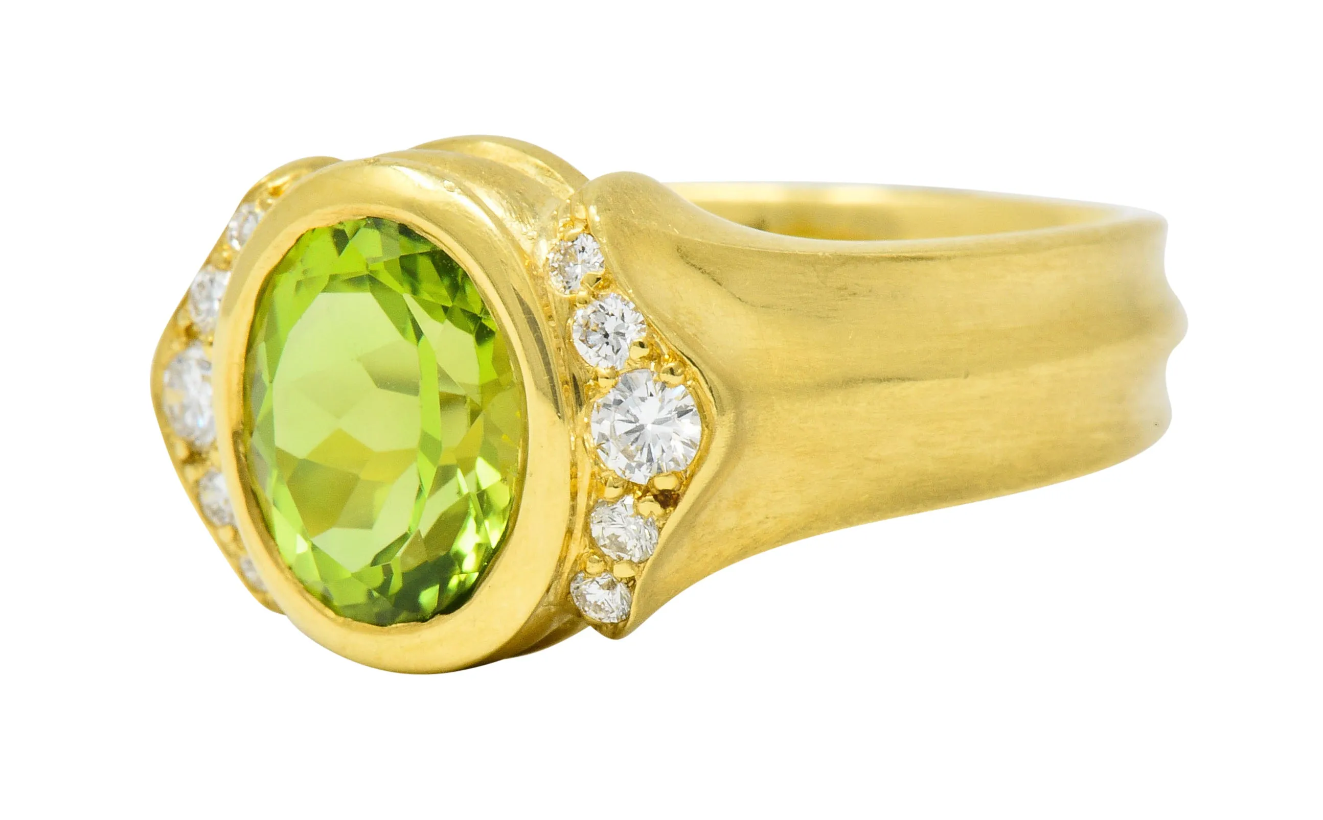 Contemporary Peridot Diamond 18 Karat Gold Gemstone Ring