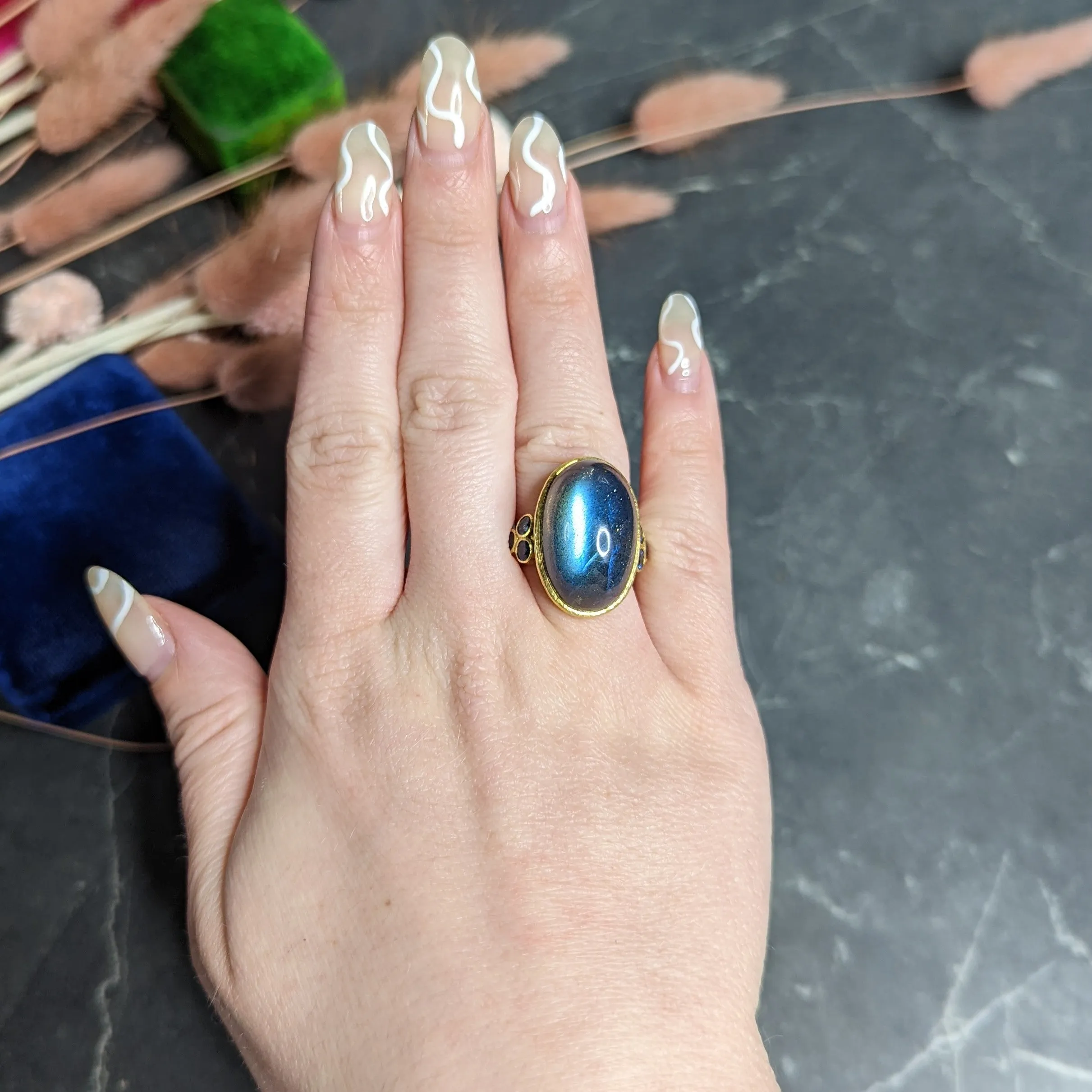 Elizabeth Locke Labradorite Sapphire 19 Karat Yellow Gold Statement Ring