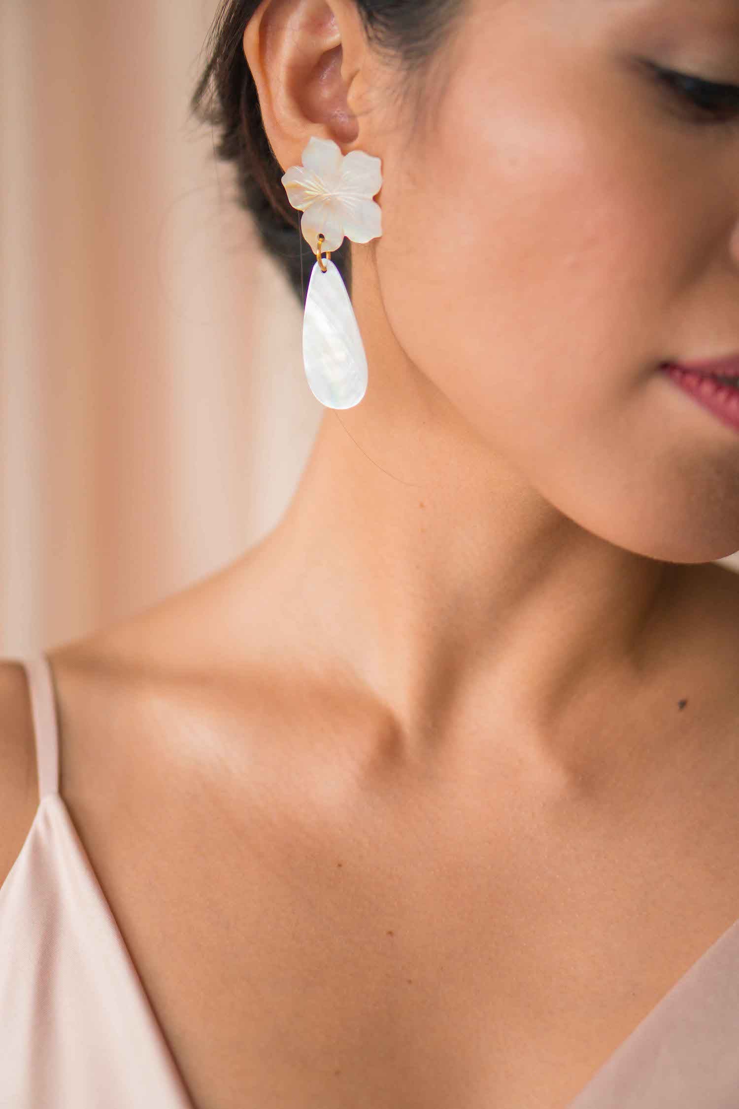 Maite Capiz Earrings