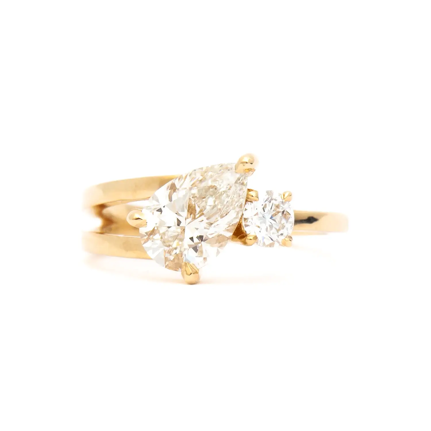 Pear & Round Maisonette Ring