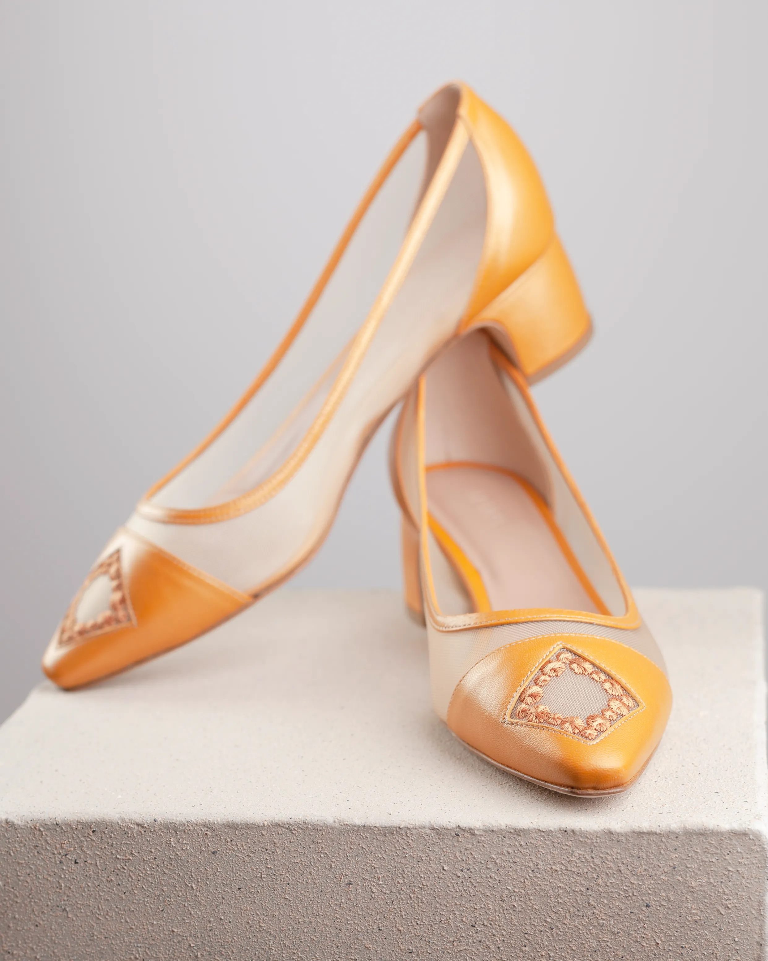 Pearls Pump 45 Orange