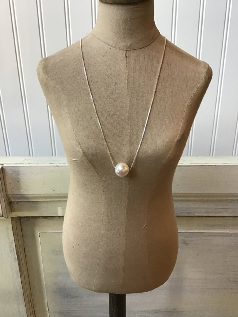 Silver Pearl Necklace 16