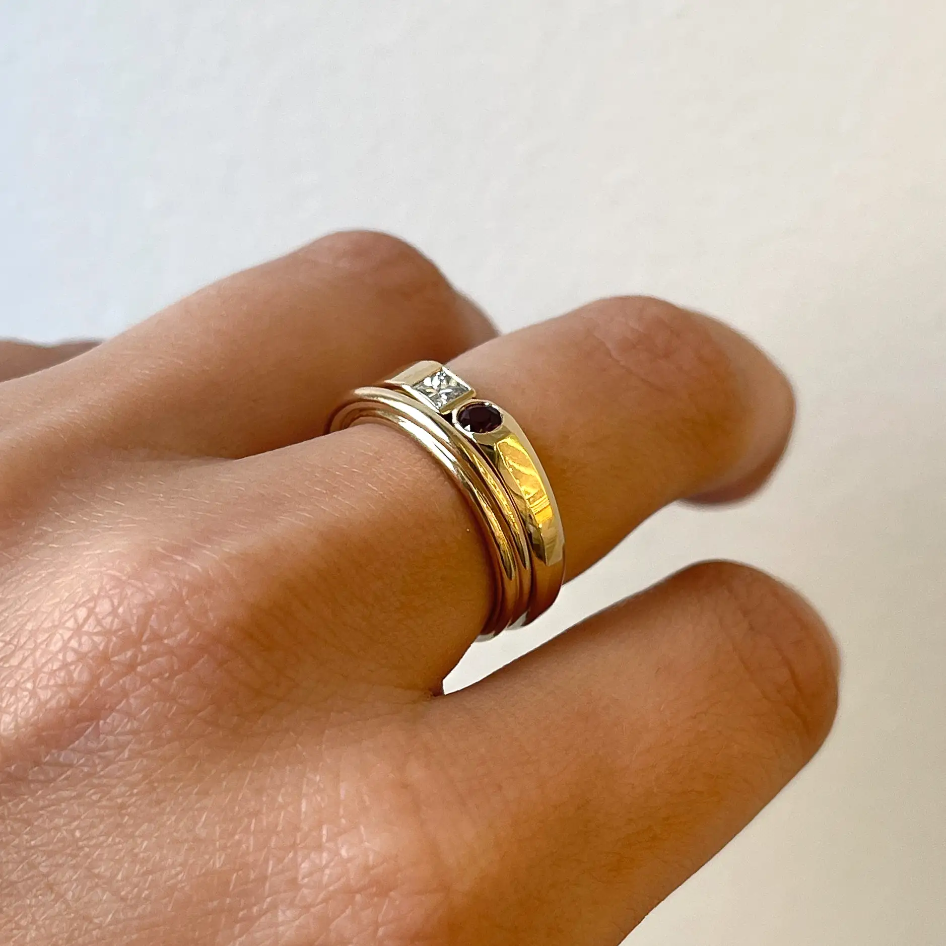 Small Current Ring