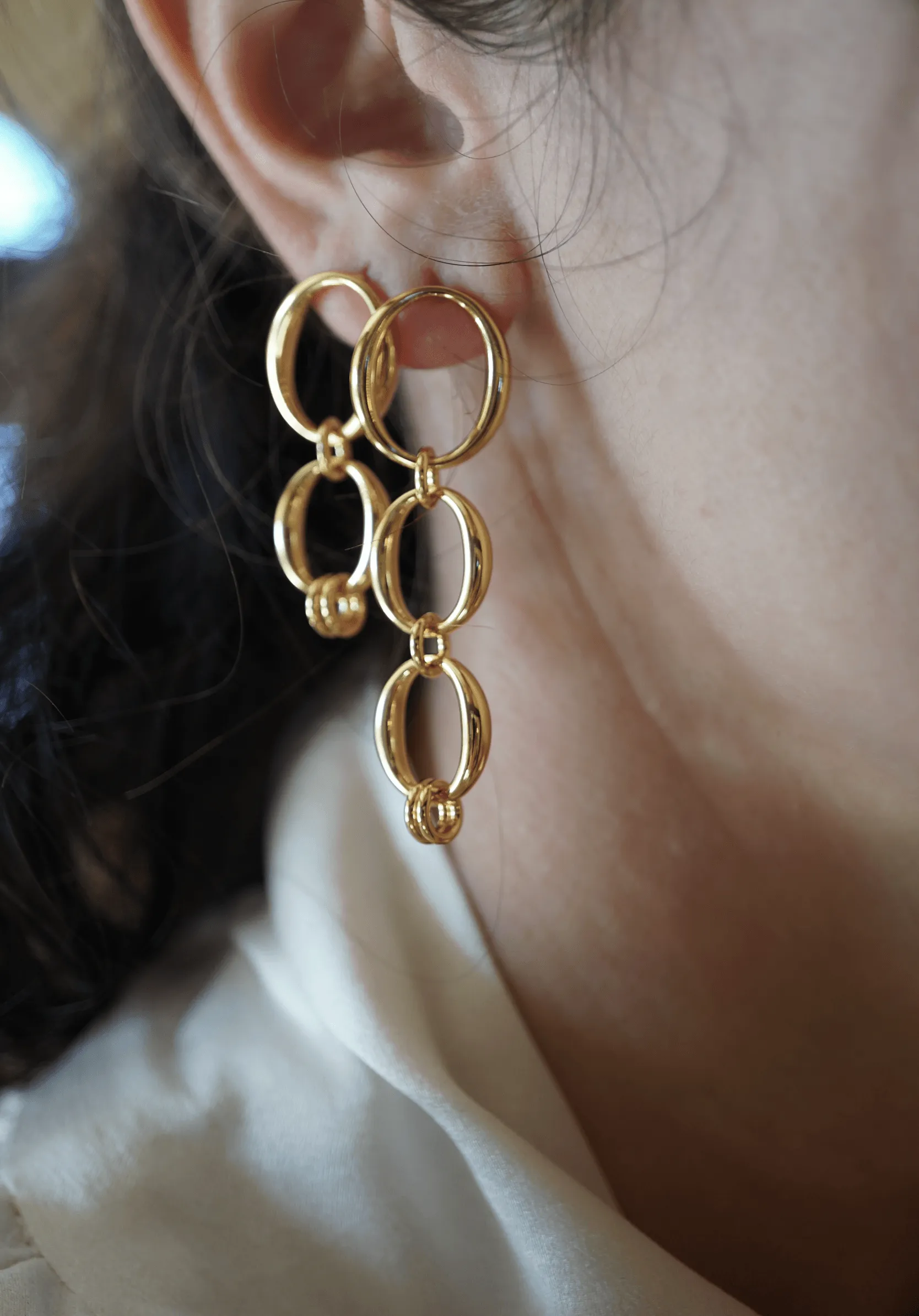 Small Oval Chain Earrings