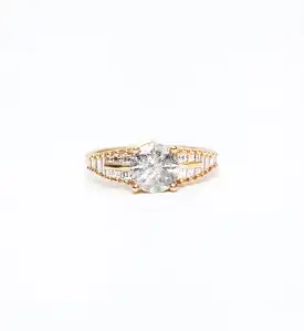 Snowy Diamond Ring